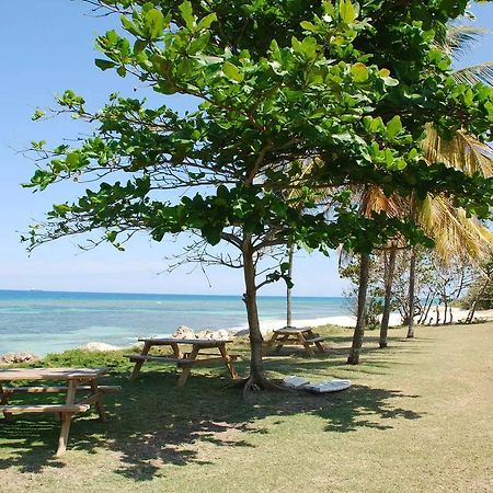 Luxury 2Br Home Facing Beach W/Pool Montego Bay #5 Kültér fotó